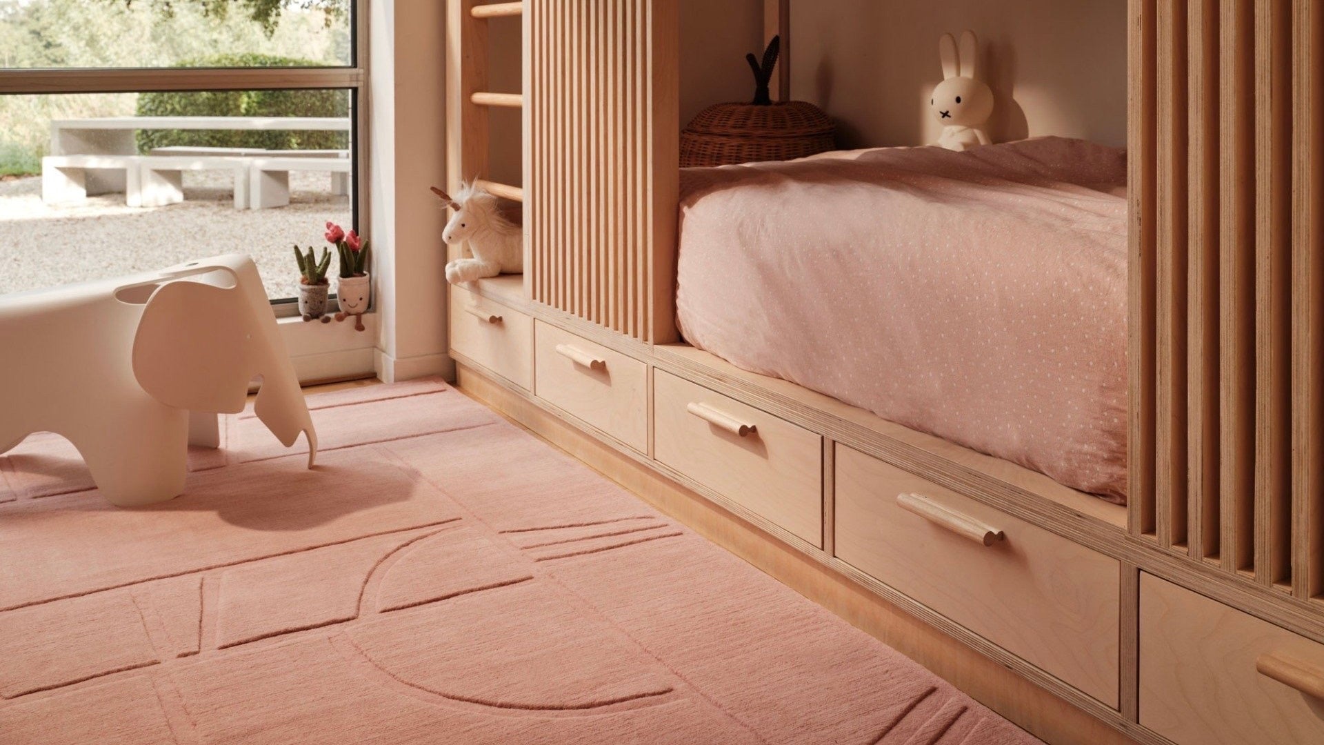 How to Choose a Kids Room Rug?